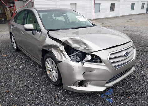 2016 Subaru Legacy 2.5I Premium z USA, uszkodzony, nr VIN 4S3BNAF65G3032396